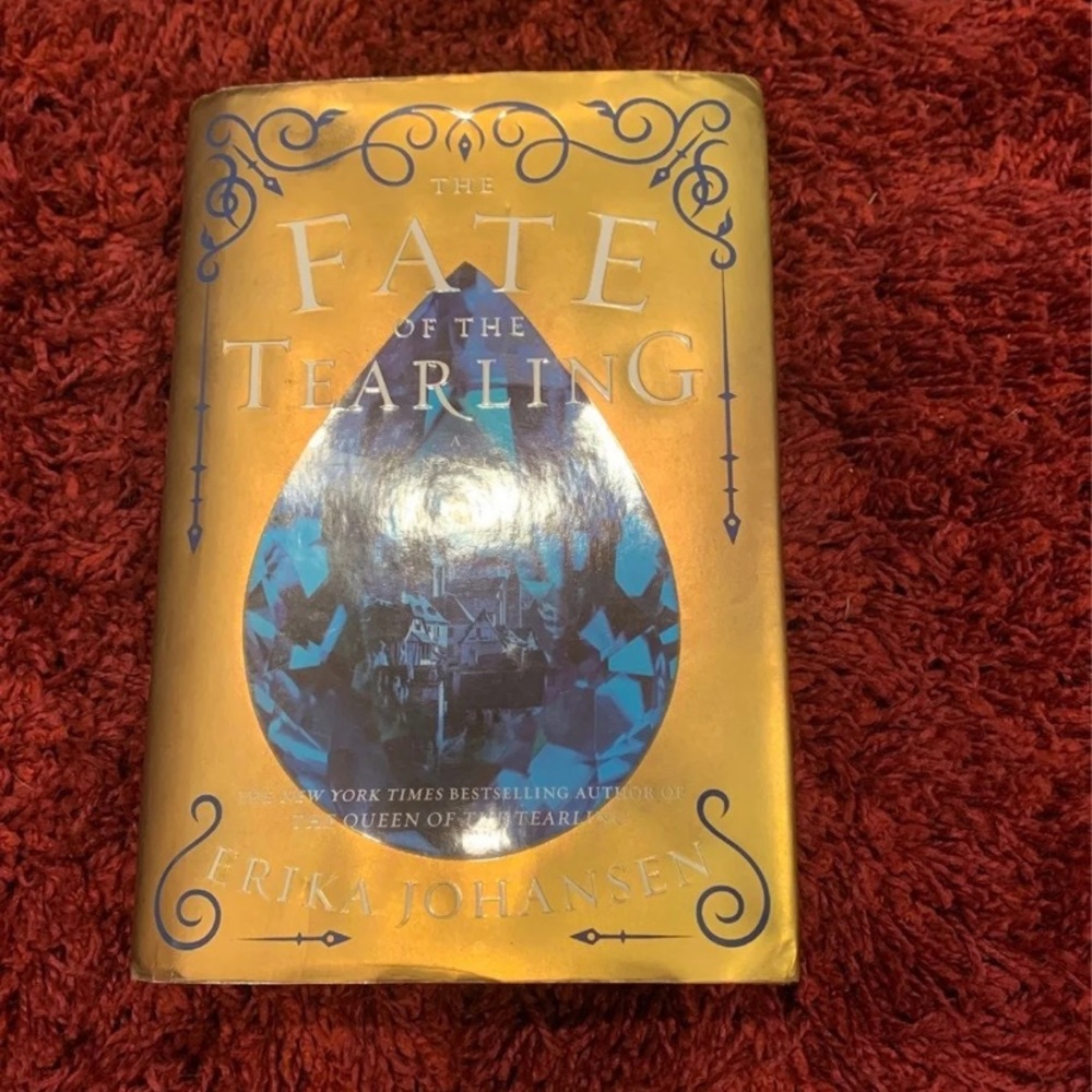 The Fate of the Tearling book